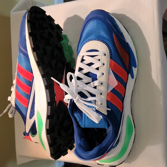 Unisex Adidas - Picture 5 of 6